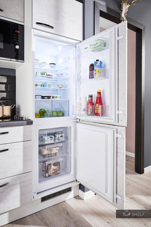 Pino Küche Küchenzeile Beton Weißgrau 240cm konfigurierbar E-Geräte Detail Kühlschrank top-shelf.de