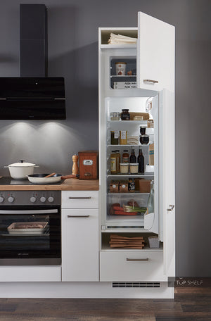 nobilia Küche Kiel mit integrierter Kühl- Gefrierkombination A+ 218 l und Schlepptür-Technik im Hochschrank