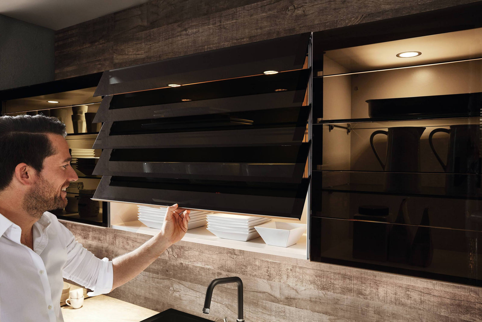 Moderne grifflose Kueche Easytouch top-shelf.de