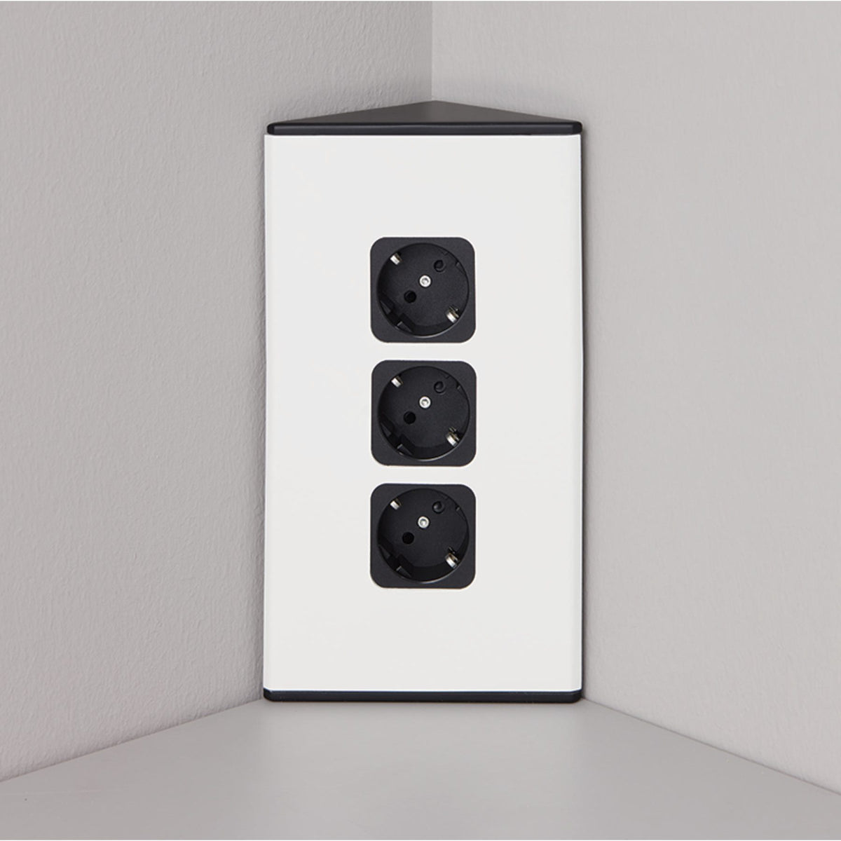 Nobilia Dreifach-Steckdose Trio TRIO-F 38901