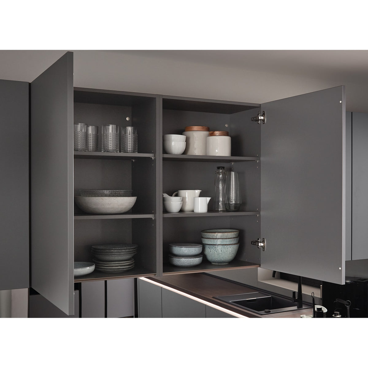 nobilia Mehrpreis fuer Korpusinnendekor in Schiefergrau MP-KID 7947
