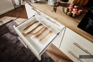 Pino Küche Küchenzeile Magnoliaweiß Hochglanz 150cm Detail Schubkasten Soft Close top-shelf.de