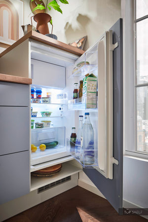 Pino Küche Pastellblau Honig Eiche 180cm Detail Kühlschrank top-shelf.de-