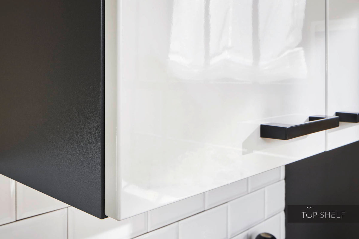 Pino Küche Steingrau Hochglanz 260 cm Detail Front &amp; Griff top-shelf.de-