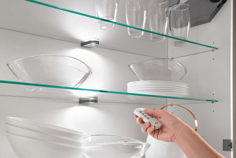 nobilia-Beleuchtung-Glaskante-top-shelf.de