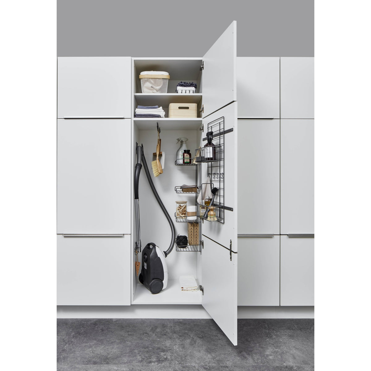 Hochschrank Besen Geraeteschrank HB601 24030