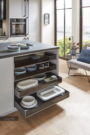 nobilia Küche mit Kücheninsel Fashion 165 Lack Steingrau matt 300+210cm konfigurierbar mit E-Geräten Detail spiegelverkehrt