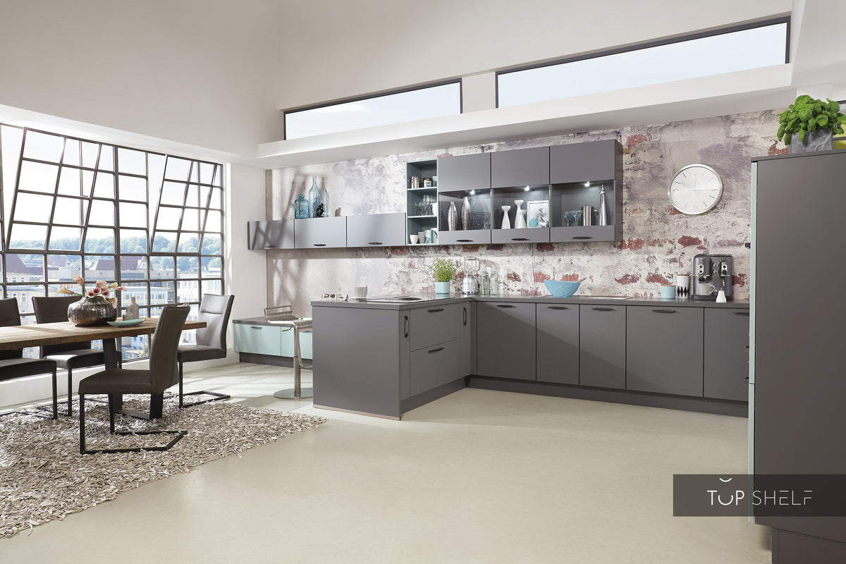 nobilia Küche mit Kücheninsel Touch 334 Lacklaminat Schiefergrau supermatt 600 + 120 cm konfigurierbar mit Elektrogeräten seitliche Ansicht