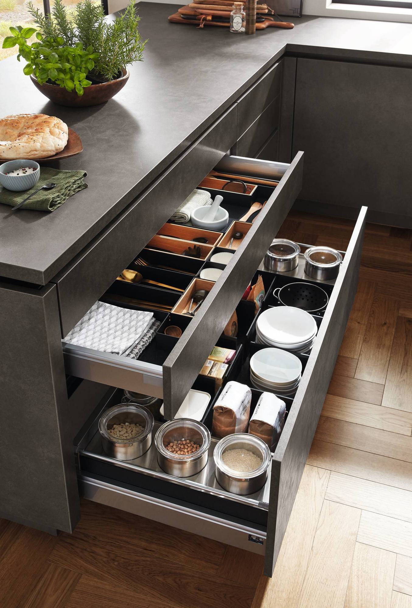 nobilia-Kuechenzeile-nobilia-Kueche-Riva-top-shelf (18)