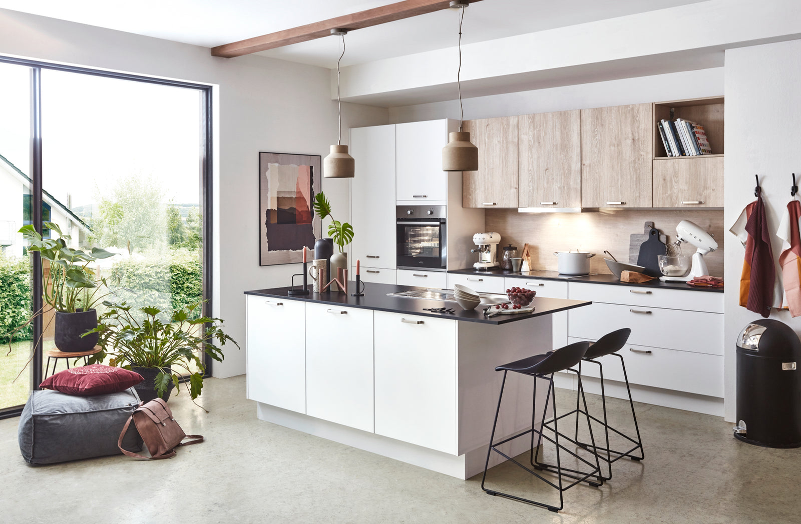 nobilia Kücheninsel Küchenzeile 938 Glasoptik Alpinweiß matt 365 + 180 cm konfigurierbar mit Elektrogeräten