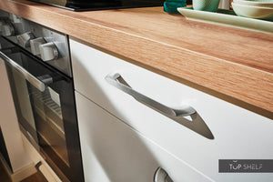 Pino Küche Weiß 220cm konfigurierbar mit E-Geräte Detail Griff & Front top-shelf.de-