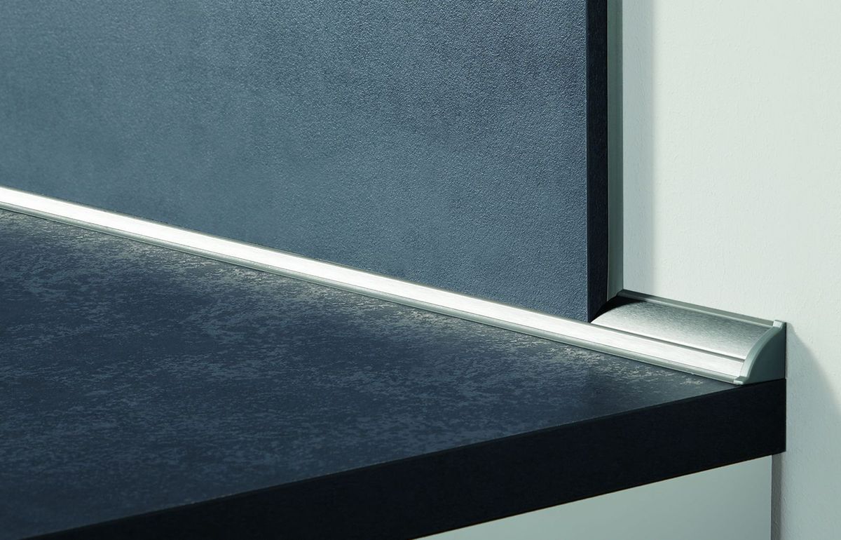 nobilia Appartementküche Lage 360 cm Alpinweiß matt Beton Schiefergrau komplett mit Kochfeld nobilia - top-shelf.de